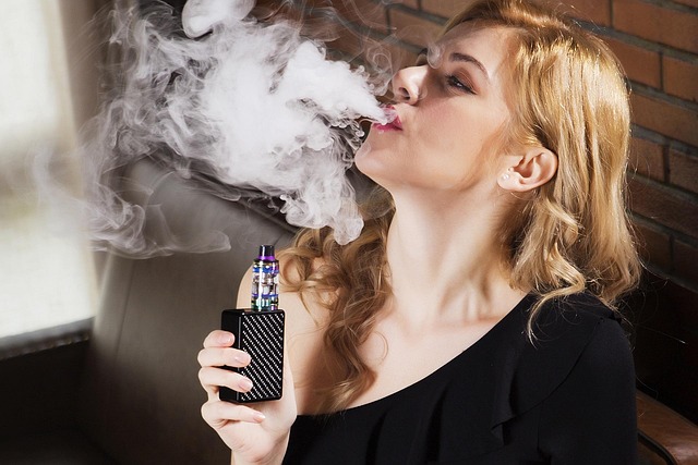 Vyzkoušejte elektronickou cigaretu. 